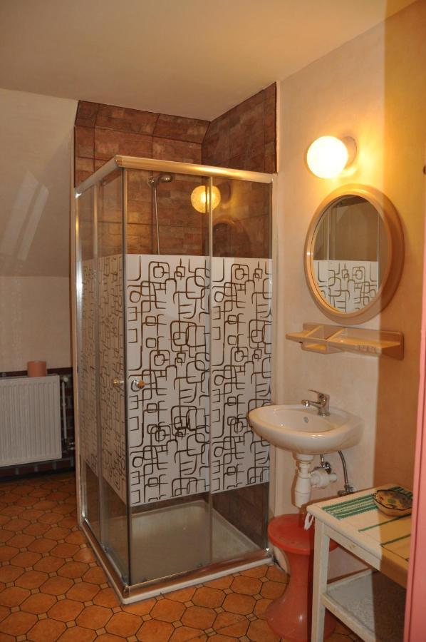 R&B Vendeghaz Apartment Балатонакаратя Екстериор снимка