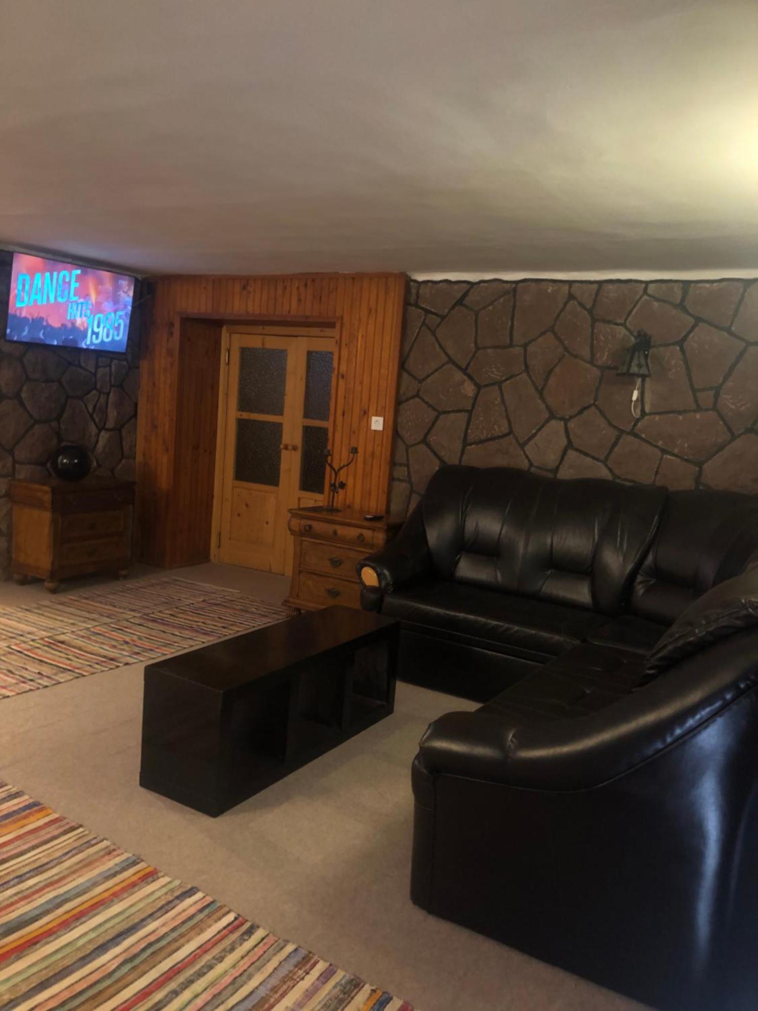 R&B Vendeghaz Apartment Балатонакаратя Екстериор снимка